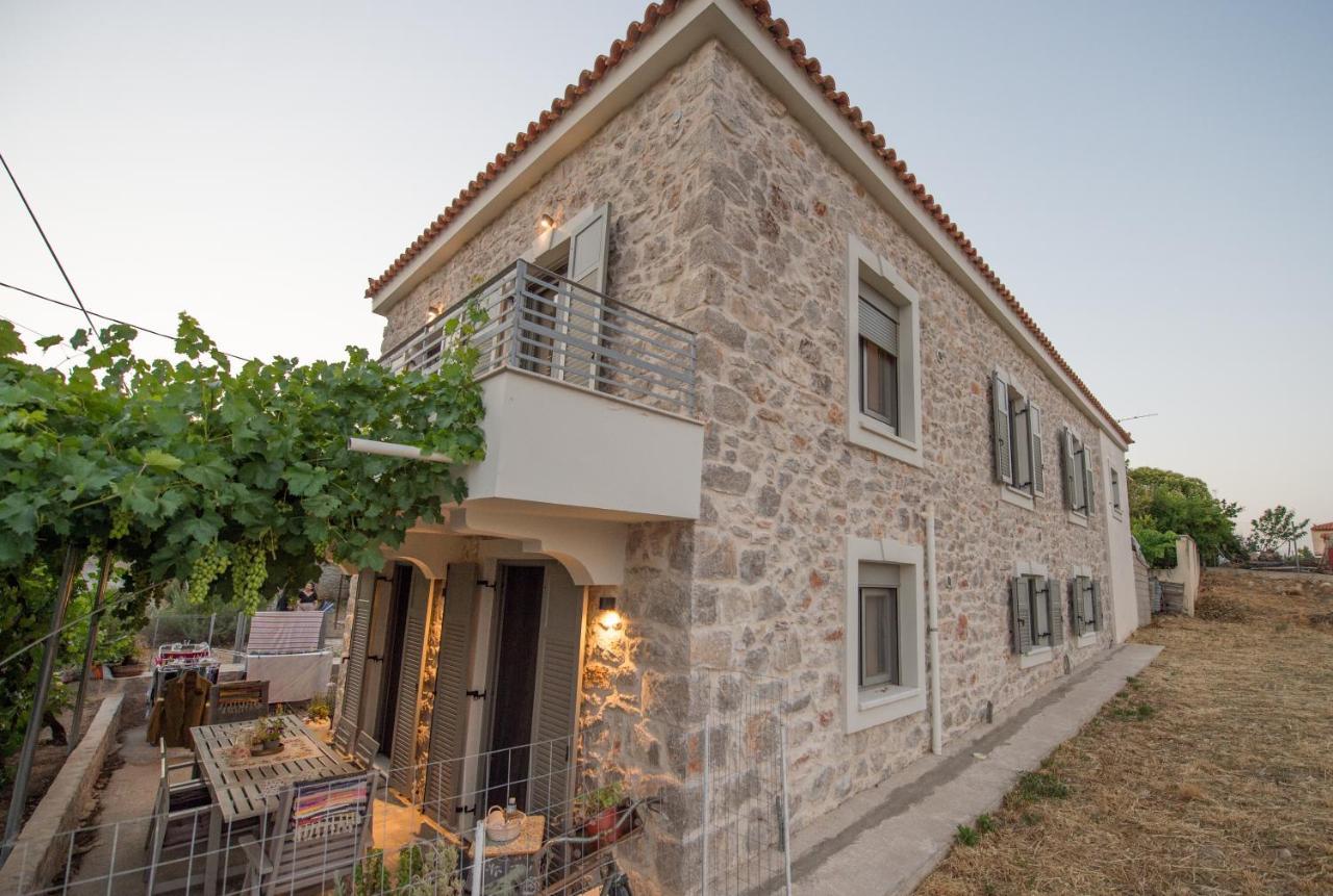 Fotini'S House Apartment Ligourio Bagian luar foto