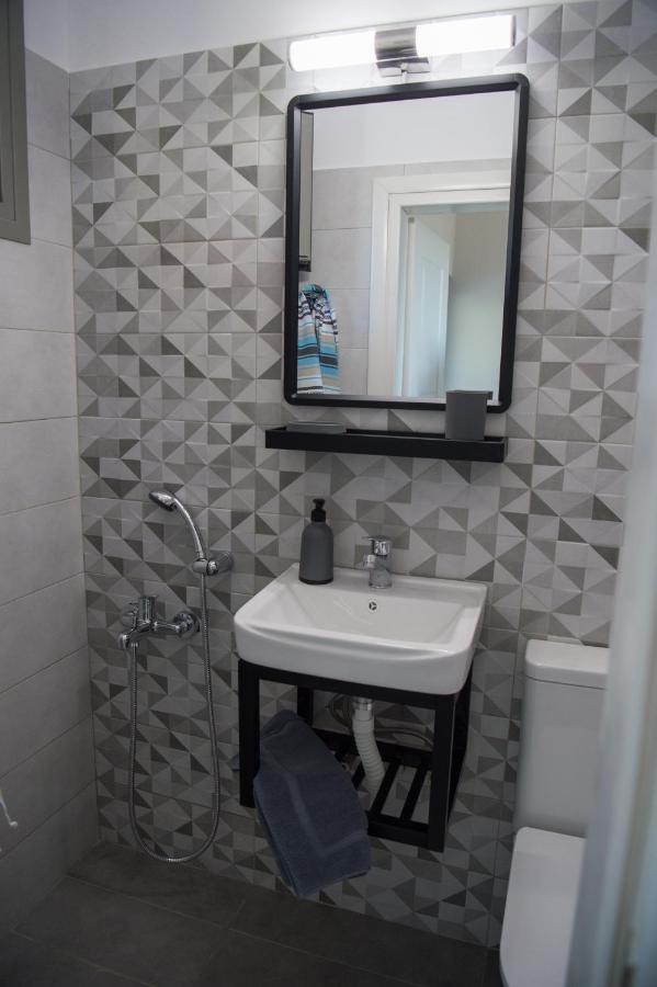 Fotini'S House Apartment Ligourio Bagian luar foto